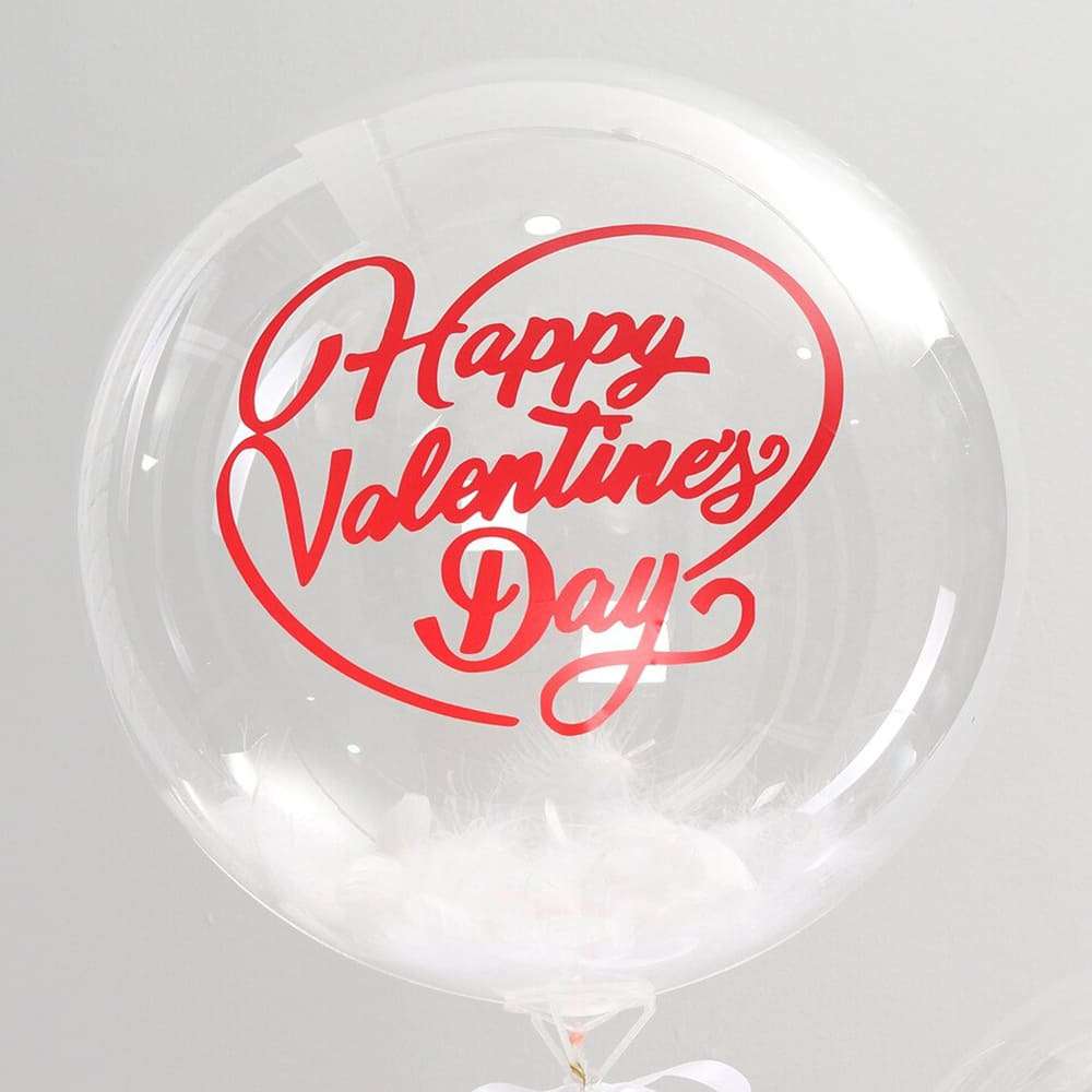 Прозрачный шарик с перьями на день святого Валентина картинка