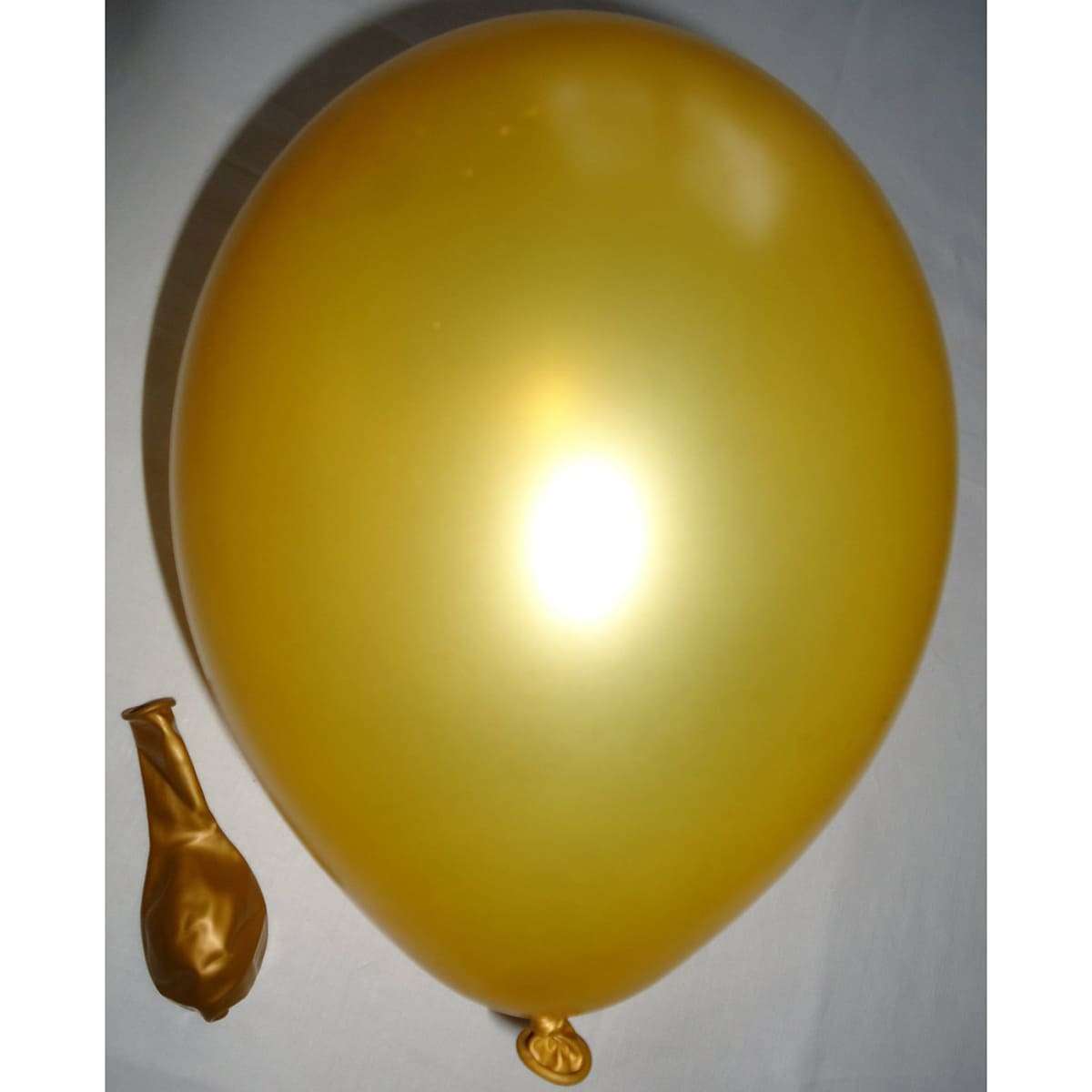 Золотой гелиевый шар металлик 20-25см картинка 3